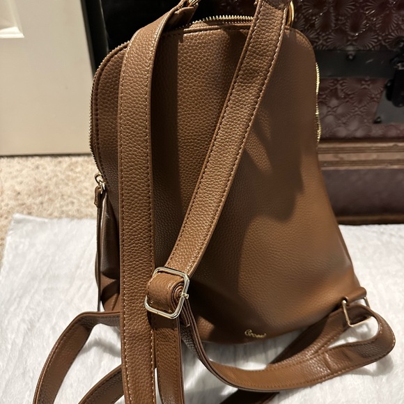 Bow Leather Backpack - Picture 6 of 6